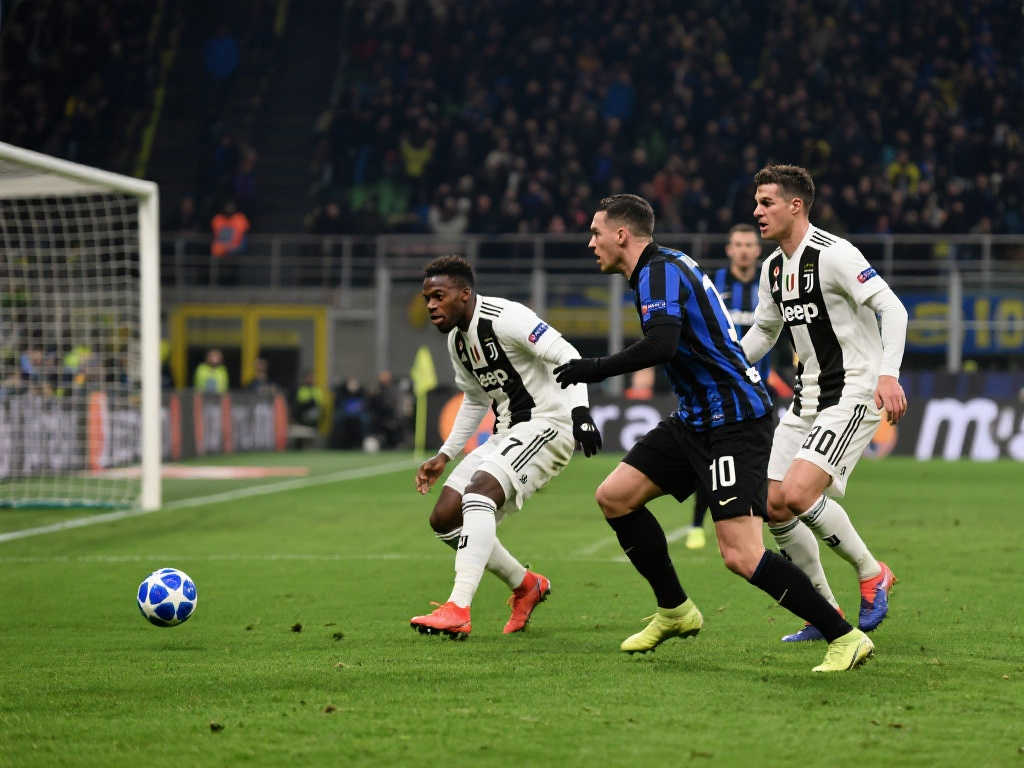 在左后卫位 在左后卫位