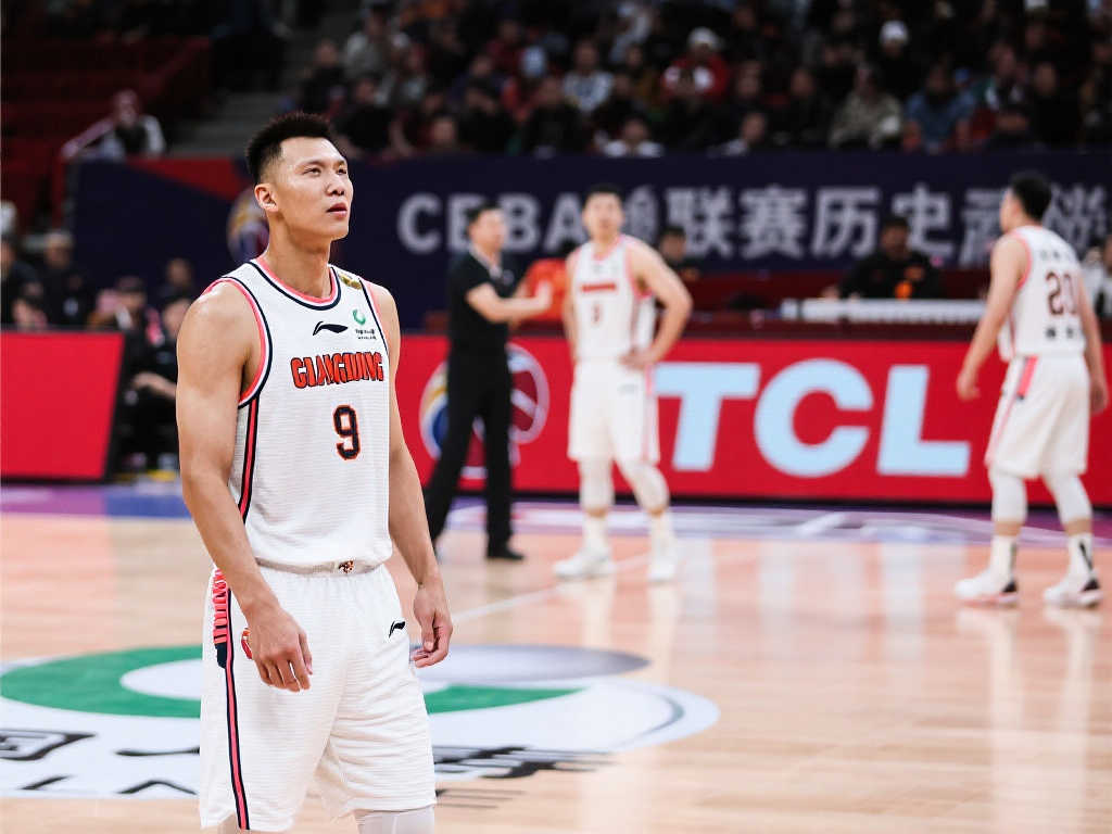 她们始终保 她们始终保